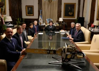 Cumbre tecnológica en Casa Rosada: Milei recibió a DayOne Data para impulsar megainversiones en Inteligencia Artificial