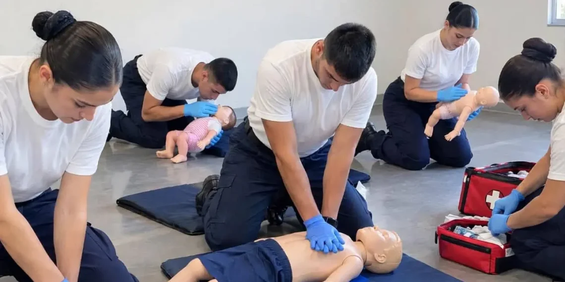 Héroes de azul: policías de San Juan salvaron 29 vidas en lo que va del año entre maniobras de RCP y partos de urgencia