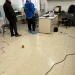Disparo accidental en la Comisaría 34ª: a un policía se le escapó un tiro e hirió por la espalda a una compañera