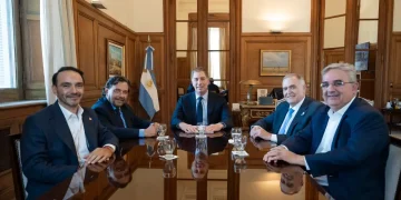 Cumbre en Casa Rosada: Diego Santilli se reunió con mandatarios del Norte Grande para afianzar acuerdos legislativos y obras regionales