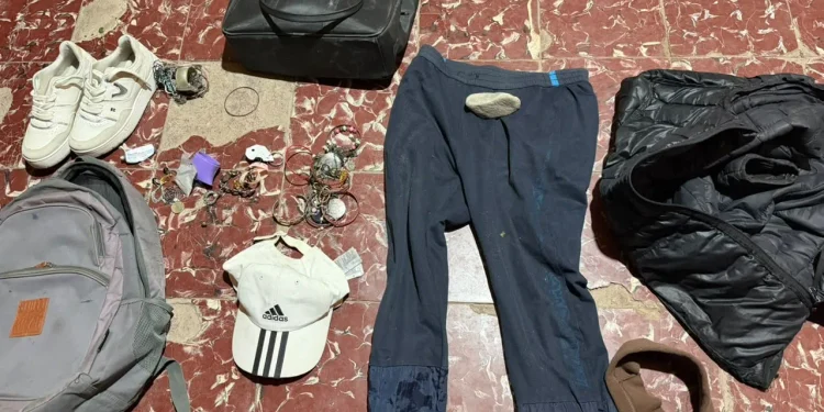 Violenta entradera en Caucete: golpearon en la cabeza a una mujer de 64 años, la encerraron y fueron detenidos con el botín