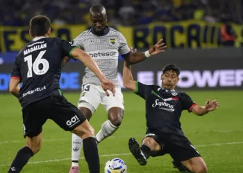 Boca recibe a Central Córdoba en La Bombonera con rotación obligada y la cabeza puesta en la Copa Sudamericana