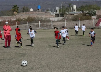 Semillero jachallero: River Plate evaluó a más de 300 chicos en el Polideportivo Federico Cantoni