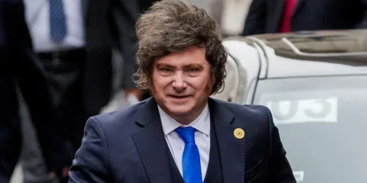 Javier Milei encabezará una comitiva de doce gobernadores en París para mostrar respaldo político y captar inversiones