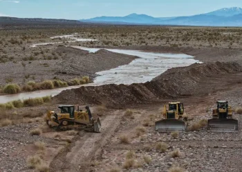 Plan integral ante contingencias en San Juan: refuerzan defensas en Calingasta, preparan centros de evacuados y anuncian un simulacro sísmico escolar para octubre