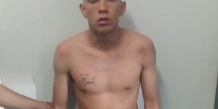 Violento raid delictivo en Rawson: asaltó a dos personas con un cuchillo de carnicero de 45 cm, atacó a la Policía y terminó detenido en Villa Hipódromo