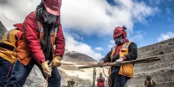 Acuerdo histórico: los obreros de la UOCRA percibirán un adicional del 40% por tareas en alta montaña en el proyecto Vicuña