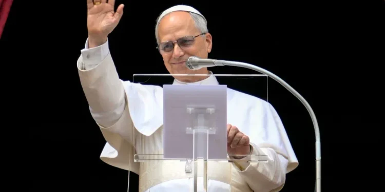Analizan declarar feriados o asuetos por la visita del papa León XIV a la Argentina: qué días abarcaría la medida