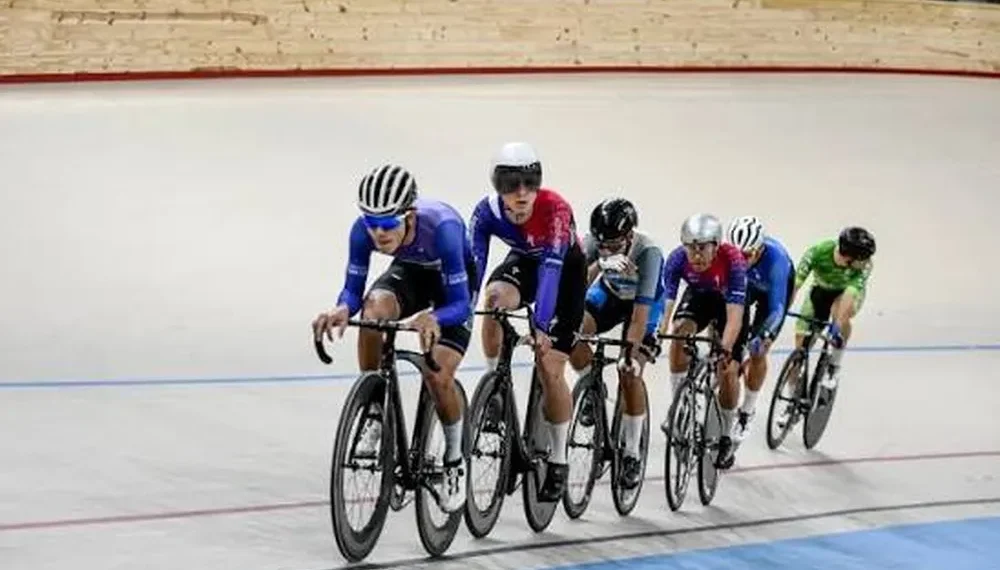 El Ciclismo de Pista se toma un receso forzado de dos semanas: el Velódromo Chancay recibe al patinaje artístico y el torneo se extenderá a octubre