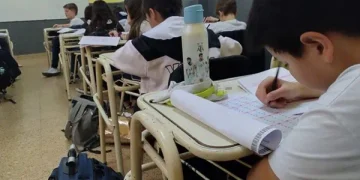 Pruebas PISA: Argentina registró sus peores resultados en dos décadas en Matemática, Lectura y Ciencias