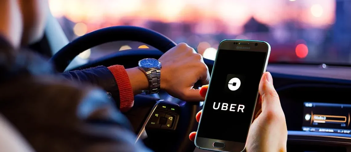Asaltó a una conductora de Uber, huyó a las corridas y terminó detenido por la propia víctima