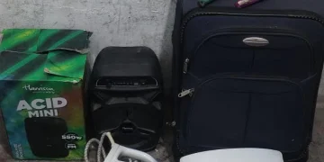 Sorprendidos en pleno robo: cayó una pareja armada con «chuzas» caseras saqueando una casa en Capital