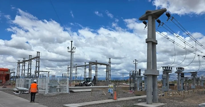 Inversión eléctrica histórica: el EPRE constató un 83% de ejecución en obras de distribución e intimó a Naturgy a acelerar trabajos para el verano