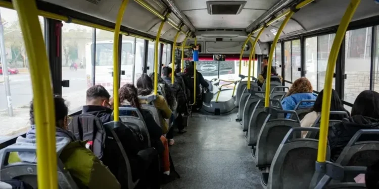 Cambio de hábitos en San Juan: cayó hasta un 15% el uso de colectivos en 2026 y analizan los motivos