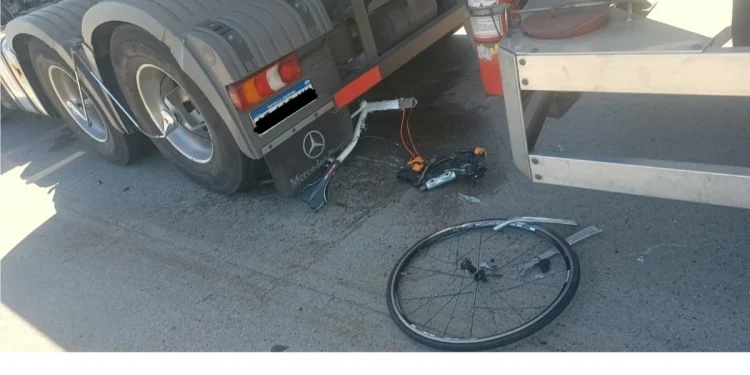 Tragedia vial en San Martín: murió un chico de 13 años tras ser embestido por un camión