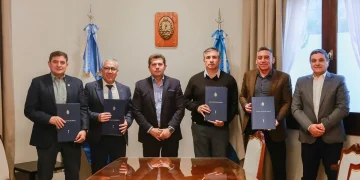 Orrego firmó el ascenso de 250 penitenciarios: la medida alcanza al 20% de la fuerza provincial