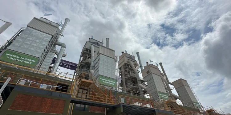 Inversión histórica en Sarmiento: Calera San Juan inauguró su cuarto horno para abastecer la era del cobre