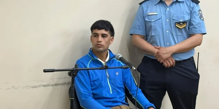 Giro inesperado por el crimen en Villa San Patricio: buscaban el arma homicida y le secuestraron 140 «porros» a la novia del acusado