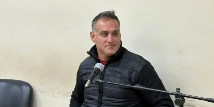 Acuerdo judicial: el DT de Sportivo Desamparados pagará $100.000 al preparador físico de Unión tras agredirlo con una trompada