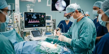 Hito en la salud pública sanjuanina: realizaron una inédita cirugía láser intrafetal en el Hospital Rawson y salvaron la vida de un bebé en gestación
