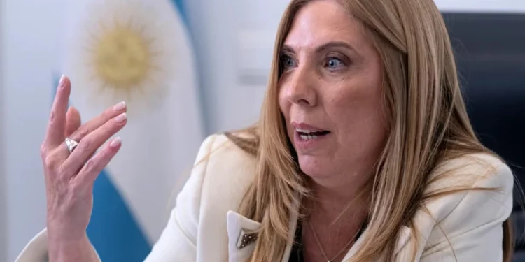 Comodoro Py: comenzó la ronda de indagatorias a los beneficiarios del Vacunatorio VIP y declaró la primera citada