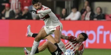 Cero en UNO y todo abierto: Estudiantes mereció más, empató 0-0 con Flamengo y definirá en el Maracaná