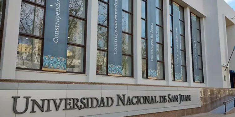 La UNSJ amplía su oferta académica: sumó dos carreras de Higiene y Seguridad a distancia y un posgrado en Enfermería