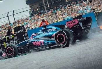 Colapinto se recuperó del trago amargo en la Sprint: superó el primer corte y avanzó a la Q2 en Singapur