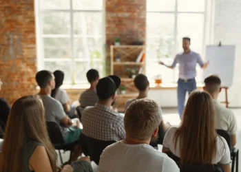 Chimbas abre inscripciones para 5 cursos gratuitos de oficios con certificación oficial de la UNSJ