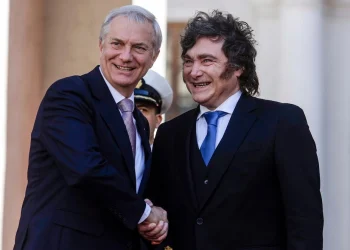 Tensión entre Argentina y Chile por Malvinas: el retorno del puente comercial marítimo desde Punta Arenas enciende alarmas diplomáticas