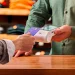 Ventas minoristas pyme: leve repunte interanual del 0,3% en septiembre con fuerte caída del consumo físico y alerta por rentabilidad