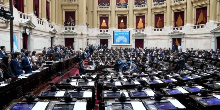 El Gobierno blindó el DNU 70 en Diputados, pero persisten las dudas sobre los apoyos clave para suspender las PASO