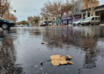 Viernes gris y fresco en San Juan: el SMN anticipa lluvias aisladas, viento sur y una máxima de 19°C