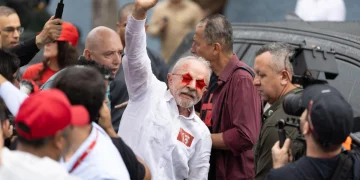 Lunes negro para Brasil: tras el triunfo de Lula, se desploman los activos financieros hasta un 27% y el real sufre una fuerte devaluación