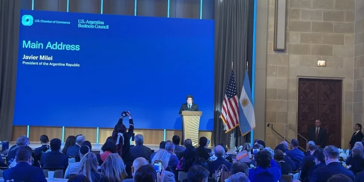 Gira en EE.UU.: Javier Milei recibió el premio “Global Champion of Free Enterprise” y afirmó: “No descansaré hasta que la Argentina sea el país más libre del planeta”