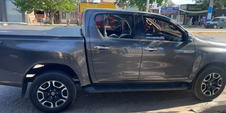 Lo descubrieron desde el techo cuando intentaba robar una camioneta en Pocito y fue detenido