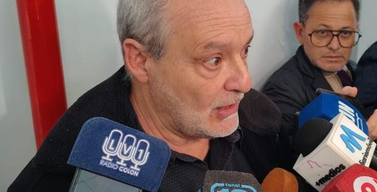Tensión en la Subsecretaría de Trabajo: choferes de la UTA coparon la calle y los empresarios advierten que no tienen plata para pagar los sueldos