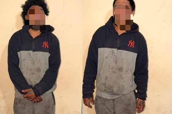 Escaló una obra, cargó barras de hierro en una carretela y la Policía Ciclística lo atrapó en pleno escape
