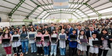 Inclusión digital en las aulas: San Juan ya entregó más de 18.400 computadoras a estudiantes durante 2026