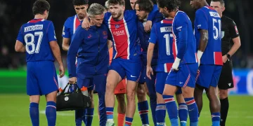 Alarma máxima en el PSG: Khvicha Kvaratskhelia se rompió los ligamentos cruzados y se pierde el resto de la temporada
