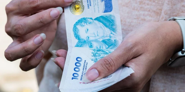 Nuevo Salario Mínimo en octubre: sube a $391.200 y el Gobierno fijó el cronograma de aumentos hasta abril de 2027