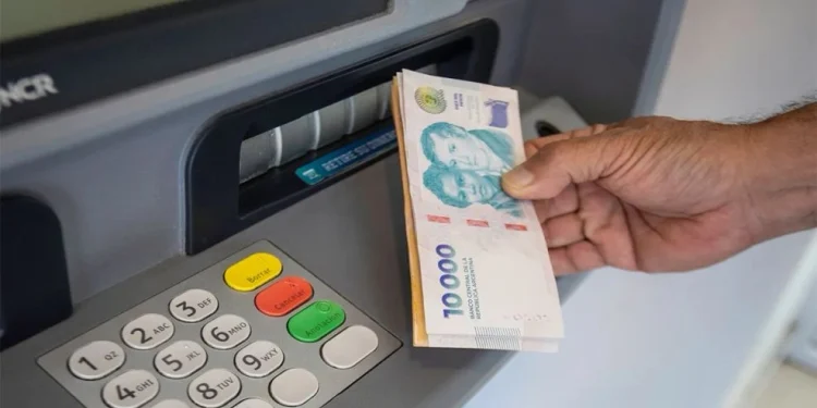 Inusual parate financiero: habrá cinco días seguidos sin atención en los bancos durante noviembre