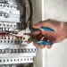 Arreglos en el hogar: cuánto cuesta contratar un albañil, electricista o plomero en octubre