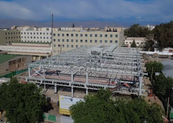 A un año del inicio de obras, los nuevos Consultorios Externos del Hospital Rawson alcanzan un 22% de avance