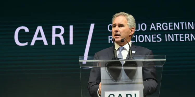 Frente al embajador británico, el canciller Quirno cuestionó la negativa de Londres a negociar la soberanía de Malvinas