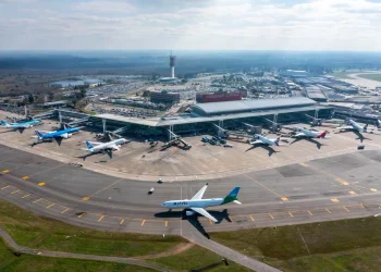 Inversión histórica en aeropuertos: desembolsarán USD 1.500 millones para modernizar Ezeiza, Aeroparque y 33 terminales del interior