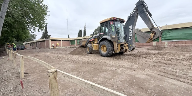 Transformación histórica en «La Rotonda»: el Gobierno ejecuta la refacción integral y un nuevo sector pediátrico en el CARF de Rawson