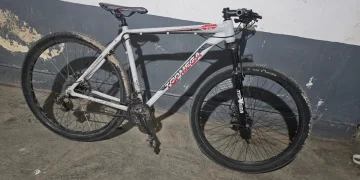 Operativos exitosos en Caucete: la Policía recuperó un celular hurtado en el municipio y una bicicleta rodado 29