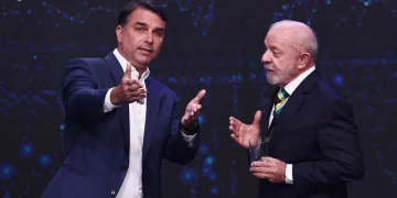 Tensión máxima de cara al balotaje en Brasil: Lula y Flávio Bolsonaro chocaron en el primer debate con cruces por corrupción, seguridad y la «motosierra» de Milei
