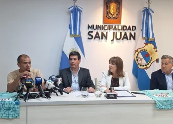 Capital une deporte e historia: lanzan un circuito urbano y participativo por los sitios emblemáticos de la Ciudad